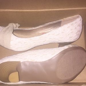 Little girls size 2 M dress shoe